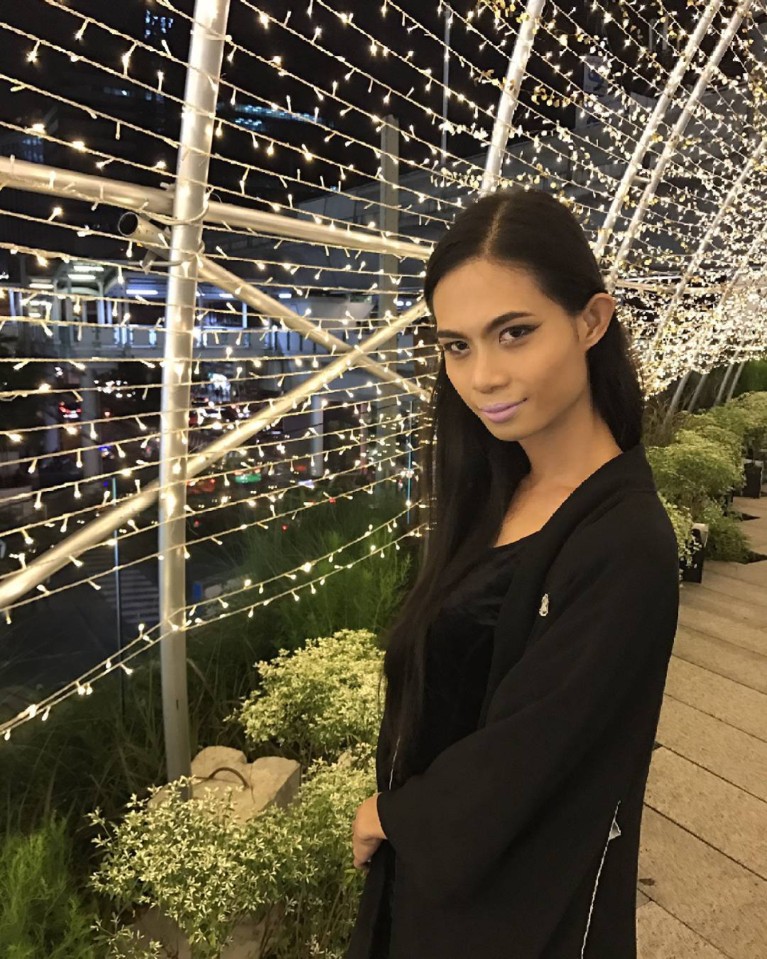 Customer wearing Sumo Vintage